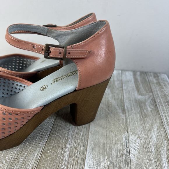 ERIC MICHAEL Womens 36 US 6-6.5 Dusty Pink Leather Heeled Mary Jane Clogs Shoes - Picture 3 of 11